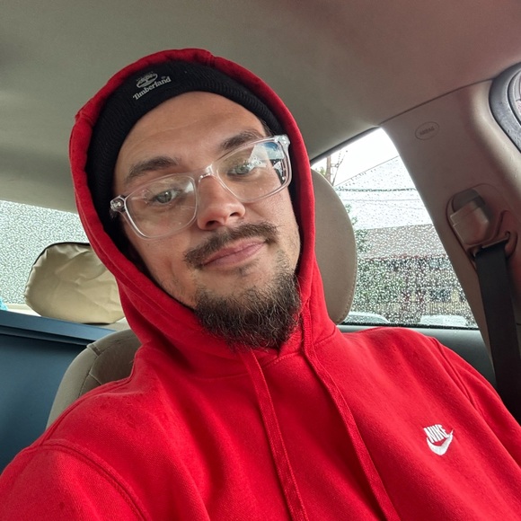 Meet your Posher, Tyler - Picture 2 of 2